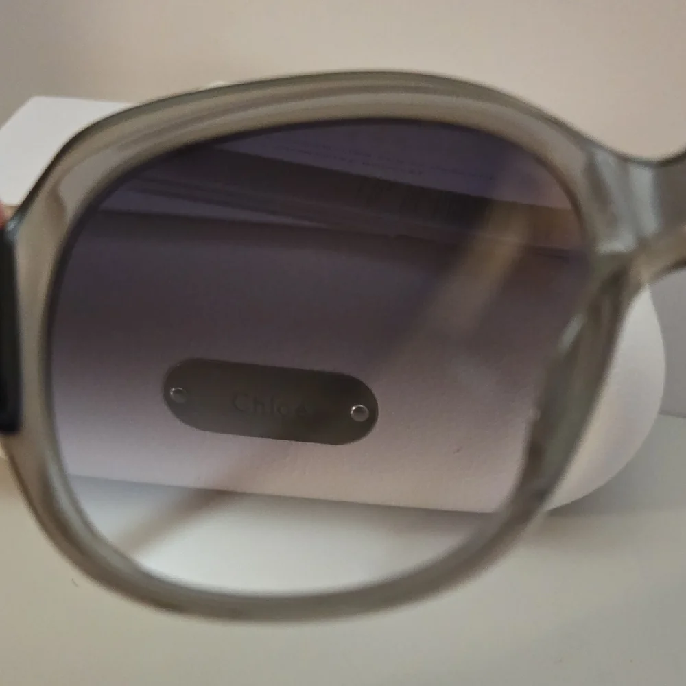 Like New Chloe Round Sunglasses, Gray and Black. - Picture 5 of 13